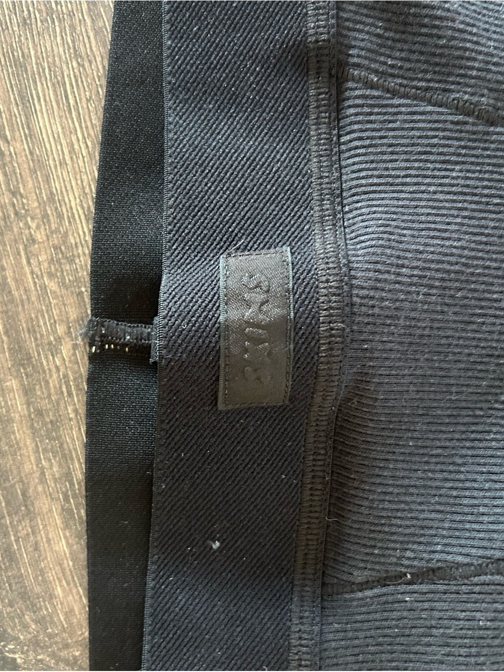 Skims Ribbed Boxer Short - Picture 8 of 8